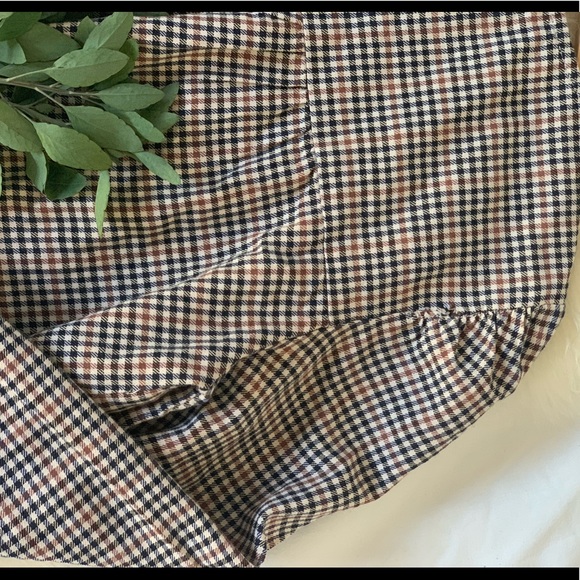 SOLD!🧺Zara button Down Blouse - Picture 5 of 5